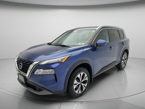 Used 2023 Nissan Rogue SV w/ SV Premium B Package AWD/4WD image 3