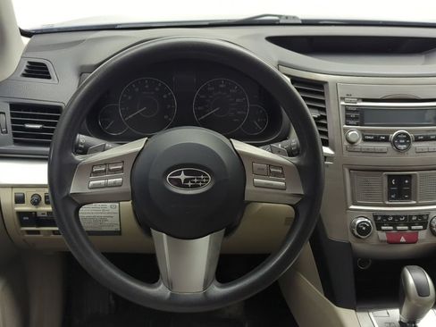 Used 2011 Subaru Outback 2.5i AWD/4WD image 18