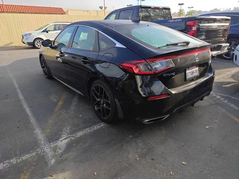 Used 2022 Honda Civic Sport Touring image 4