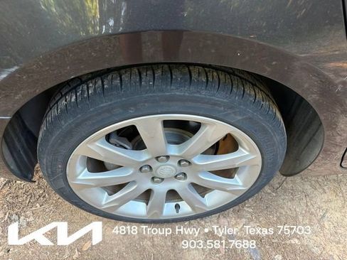 Used 2013 Buick LaCrosse Touring FWD image 12