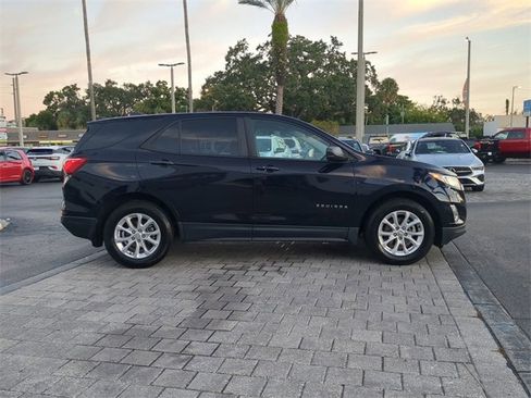 Used 2020 Chevrolet Equinox LS w/ LS Convenience Package image 3