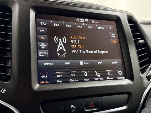 Used 2020 Jeep Cherokee Trailhawk w/ Cold Weather Group image 18