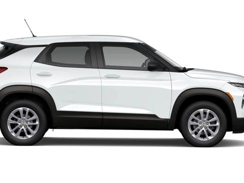 New 2026 Chevrolet TrailBlazer LS w/ LS Convenience Package FWD image 3