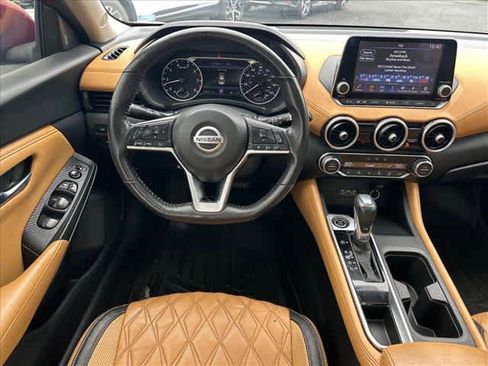 Used 2023 Nissan Sentra SV w/ SV Premium Package image 7