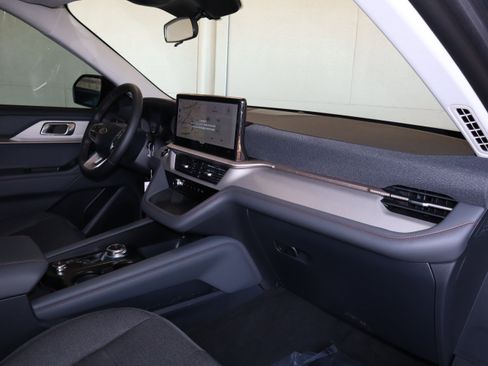 New 2026 Ford Explorer Active image 38