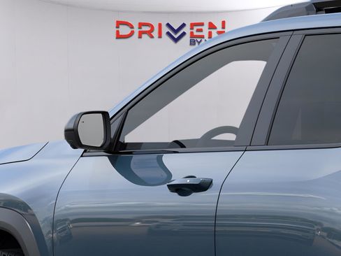 New 2026 Chevrolet Equinox RS w/ Convenience Package III FWD image 22