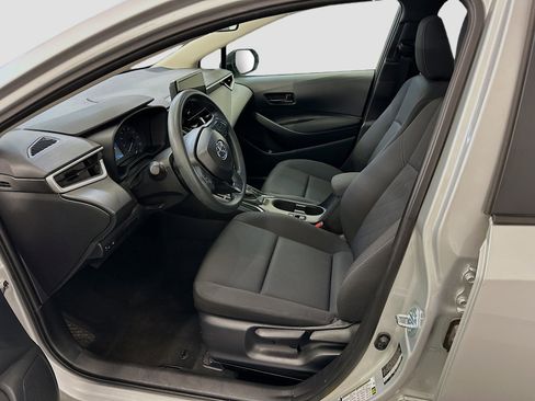 Used 2025 Toyota Corolla LE image 13