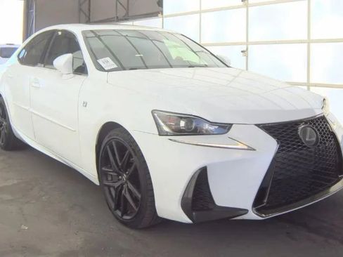 Used 2018 Lexus IS 300 F Sport w/ F Sport Package RWD image 4