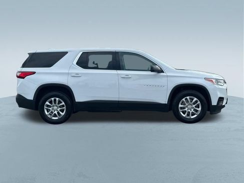 Used 2021 Chevrolet Traverse LS FWD image 10