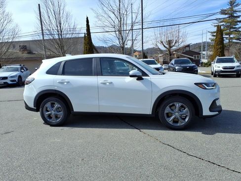 New 2026 Honda HR-V LX image 17