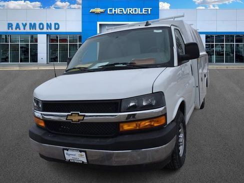 New 2025 Chevrolet Express 3500 w/ Power Convenience Package image 8