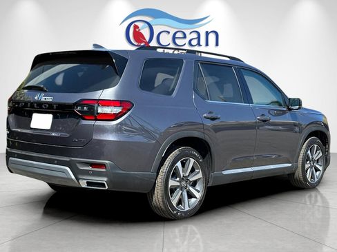 New 2025 Honda Pilot Elite image 5