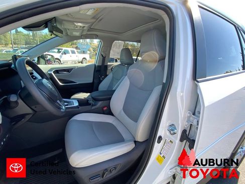 Certified 2025 Toyota RAV4 Limited w/ Advanced Technology Package AWD/4WD image 32