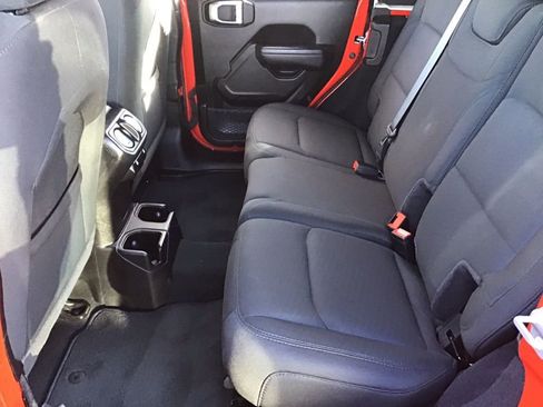 Used 2022 Jeep Wrangler Unlimited Sport image 13