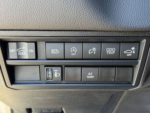 Used 2025 Toyota Tundra Limited w/ Power Package image 28