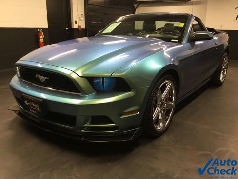 Used 2014 Ford Mustang Premium w/ Comfort Package RWD image 5