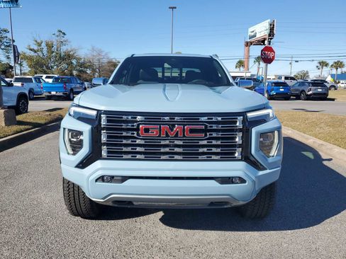 New 2026 GMC Canyon Denali image 9