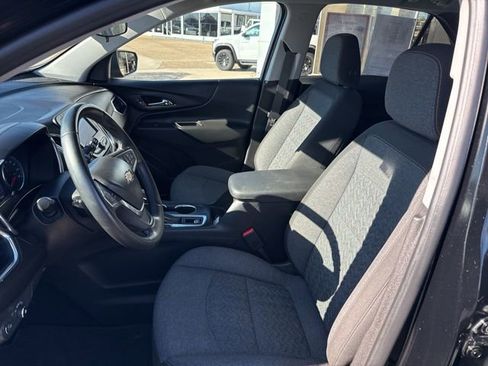 Used 2023 Chevrolet Equinox LT image 11