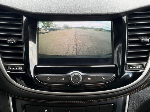 Used 2018 Chevrolet Trax LS FWD image 32