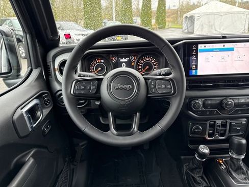 New 2026 Jeep Gladiator Sport image 10