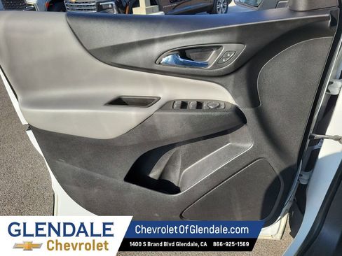 Certified 2022 Chevrolet Equinox LS FWD image 36