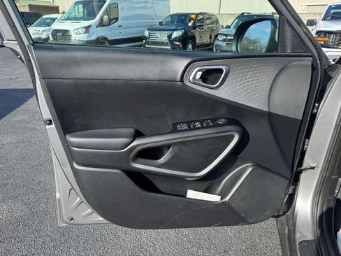 Used 2023 Kia Soul LX w/ Option Group 015 image 14
