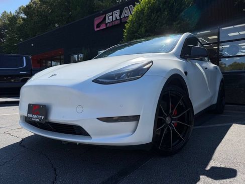 Used 2022 Tesla Model Y Performance AWD/4WD image 2