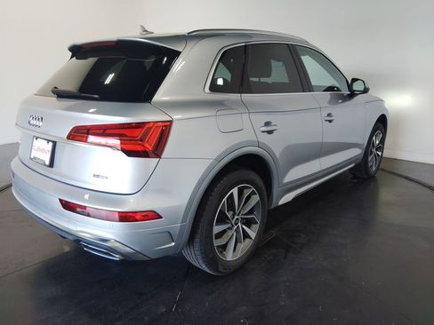 Used 2024 Audi Q5 2.0T Premium w/ Convenience Package AWD/4WD image 5