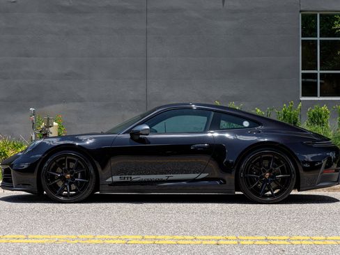 Used 2026 Porsche 911 Carrera T RWD image 19