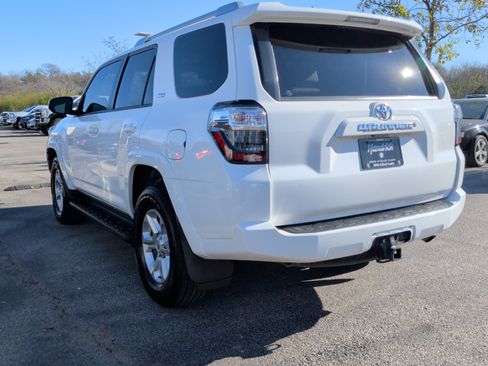 Used 2017 Toyota 4Runner SR5 Premium image 13