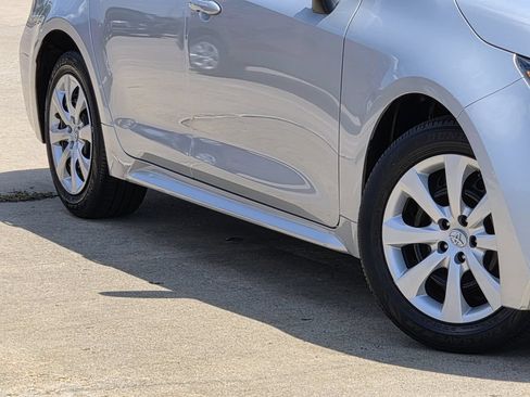 Used 2024 Toyota Corolla LE FWD image 12