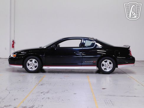 Used 2002 Chevrolet Monte Carlo SS w/ Pace Car Replica Pkg image 21