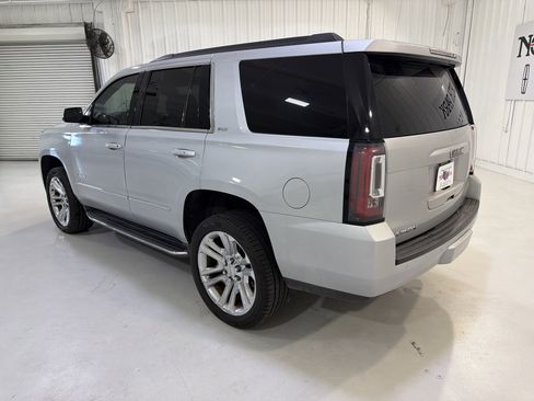 Used 2018 GMC Yukon SLT w/ Premium Edition RWD image 3