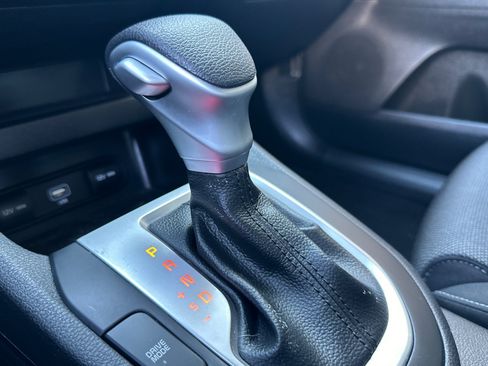 Used 2023 Kia Forte LXS w/ LXS Technology Package FWD image 21