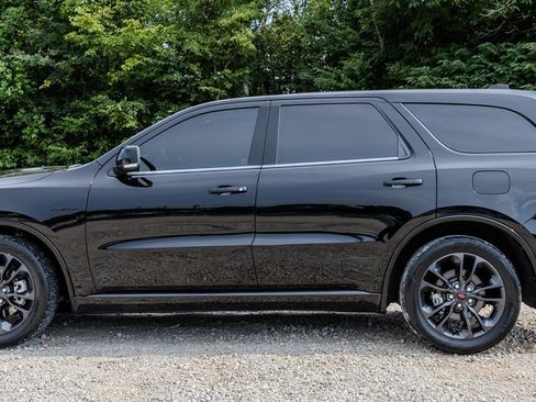 Used 2021 Dodge Durango R/T w/ Blacktop Package RWD image 2