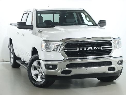 Used 2019 RAM 1500 Big Horn AWD/4WD image 2