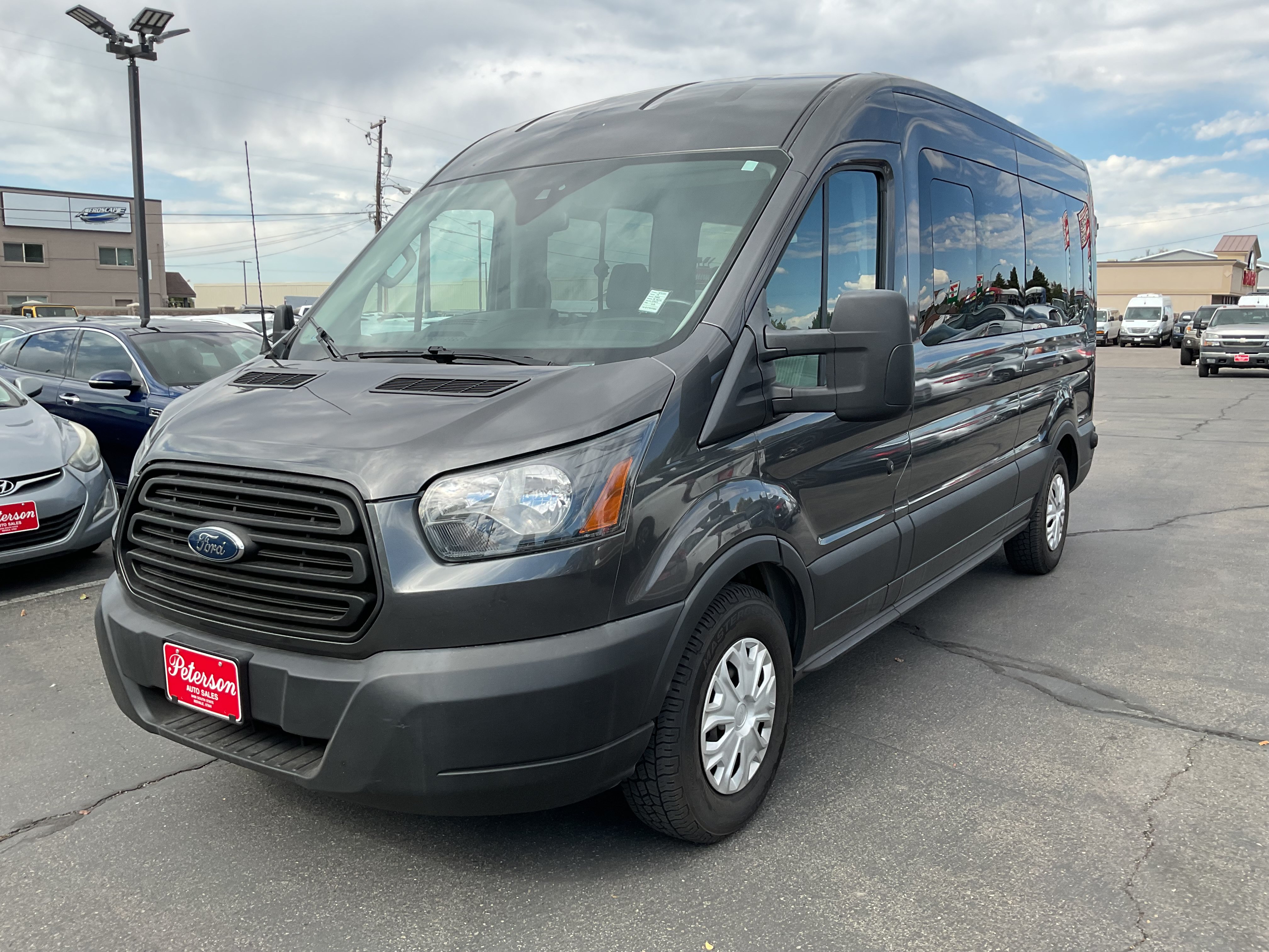 Used 2019 Ford Transit 350 XL RWD image 2