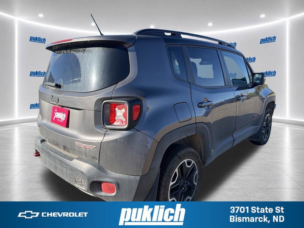 Used 2016 Jeep Renegade Trailhawk AWD/4WD image 5
