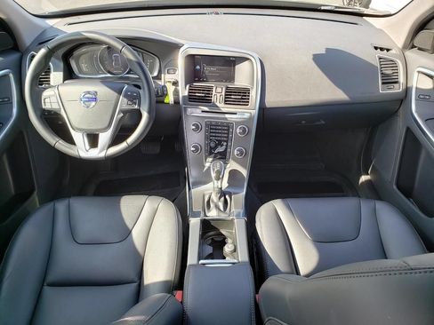 Used 2016 Volvo XC60 T6 w/ Proximity Package AWD/4WD image 13