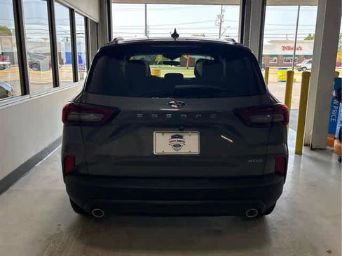 New 2025 Ford Escape ST-Line w/ Cold Weather Package image 5