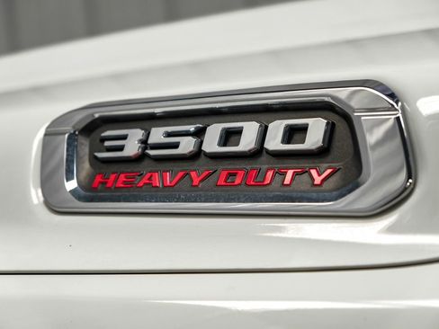 Used 2022 RAM 3500 Limited AWD/4WD image 51