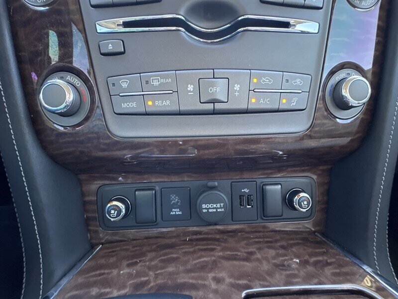 Used 2019 Nissan Armada Platinum w/ Captain's Chairs Package AWD/4WD image 30