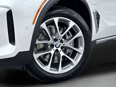 New 2026 BMW X5 xDrive50e w/ Premium Package image 14