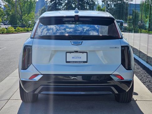 New 2026 Cadillac Optiq Luxury 2 AWD/4WD image 4