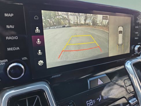 Used 2023 Kia Sorento SX Prestige image 19