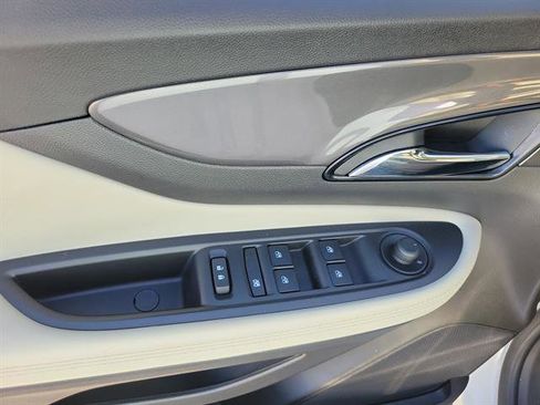 Used 2020 Buick Encore Preferred w/ Safety Package image 18