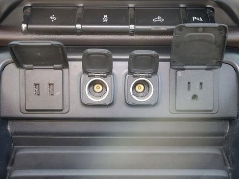 Used 2017 Chevrolet Silverado 1500 LTZ w/ Sport Package image 27