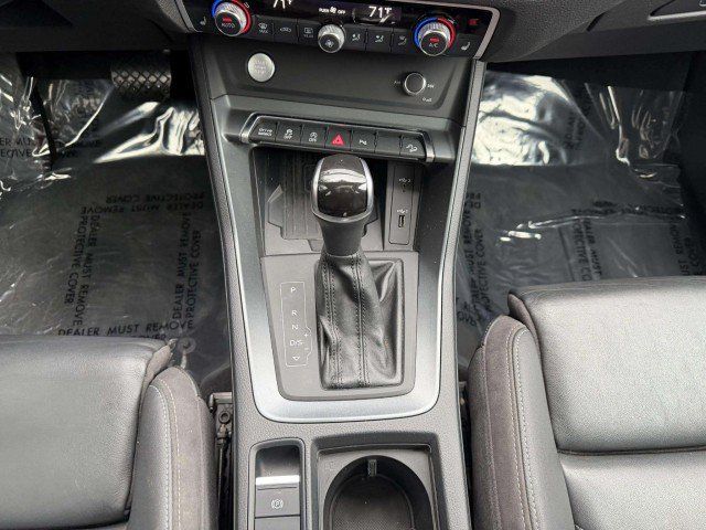 Used 2019 Audi Q3 2.0T Premium Plus w/ Premium Plus Package AWD/4WD image 15