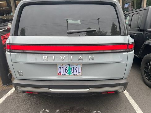 Used 2025 Rivian R1S Adventure AWD/4WD image 3