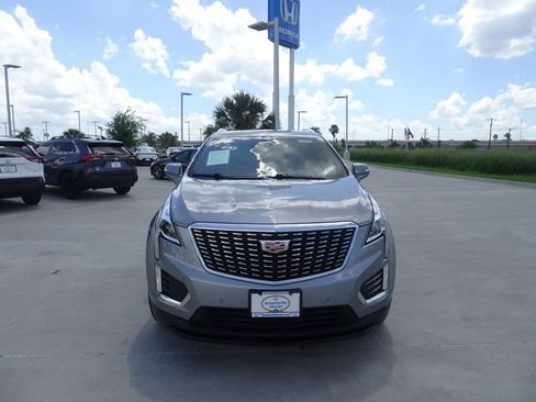Used 2024 Cadillac XT5 Luxury FWD image 2